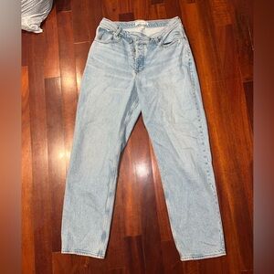 Abercrombie and Fitch the dad high rise jeans